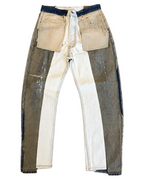 Le Pétite Jean W28 L30 jeans showing classic denim fabric, fitted waist, and straight leg cut.